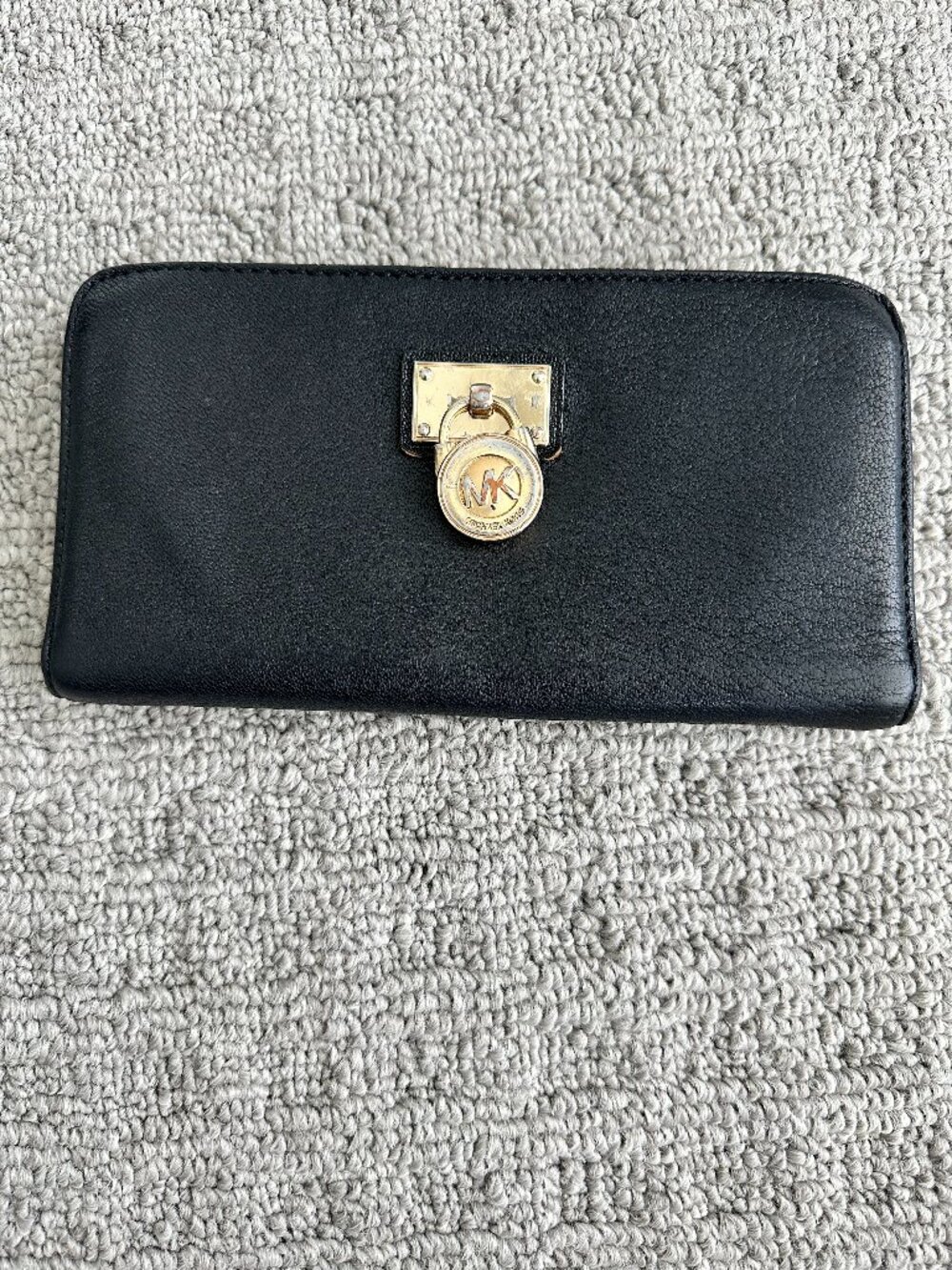 Michael Kors Hamilton Continental Zip Around Wallet Black Leather Gold Lock